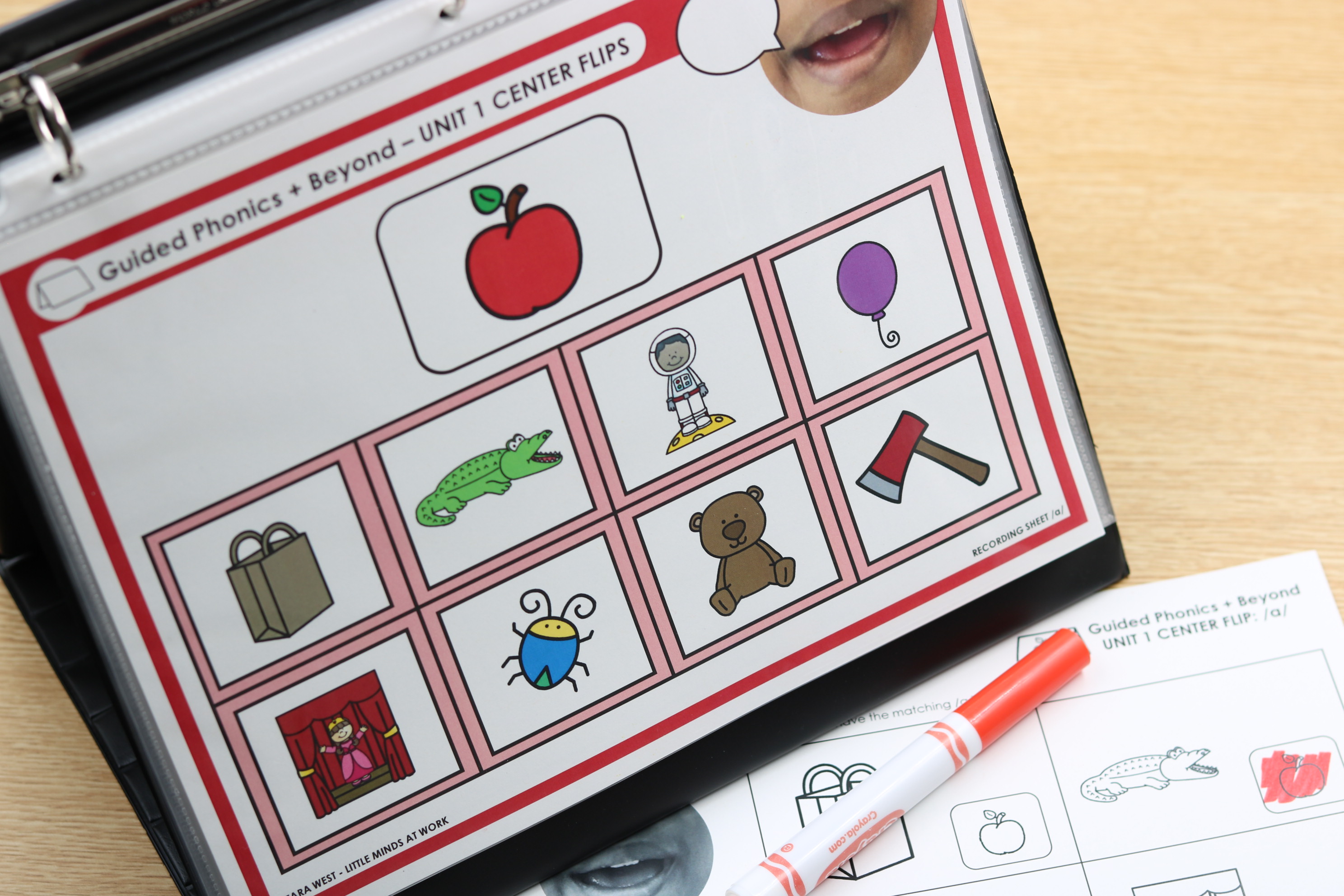 Sound-focused phonics download set featuring posters, games, and instructional tools.