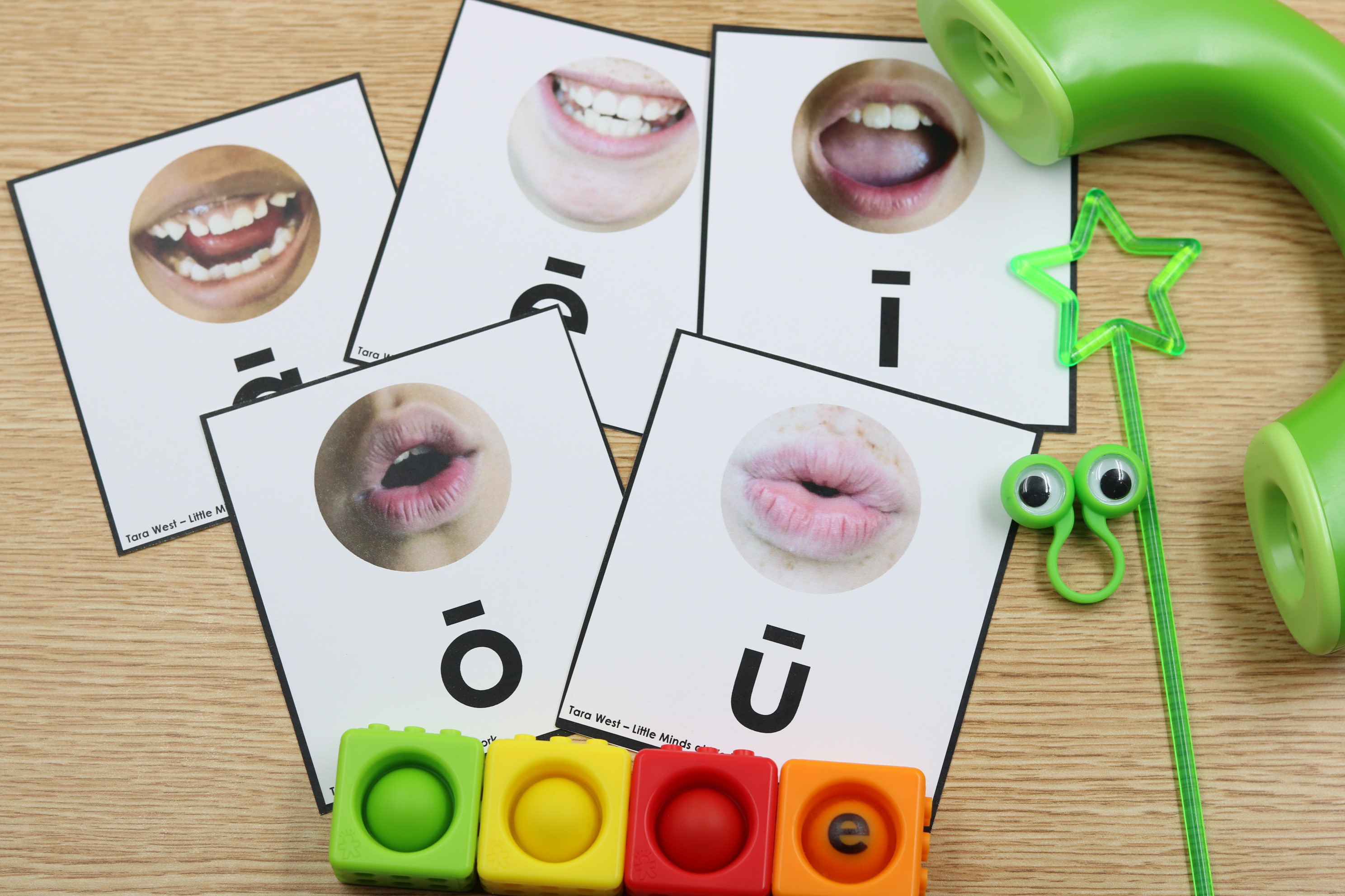 Embedded mouth cards showing articulation for CVCE words with silent e