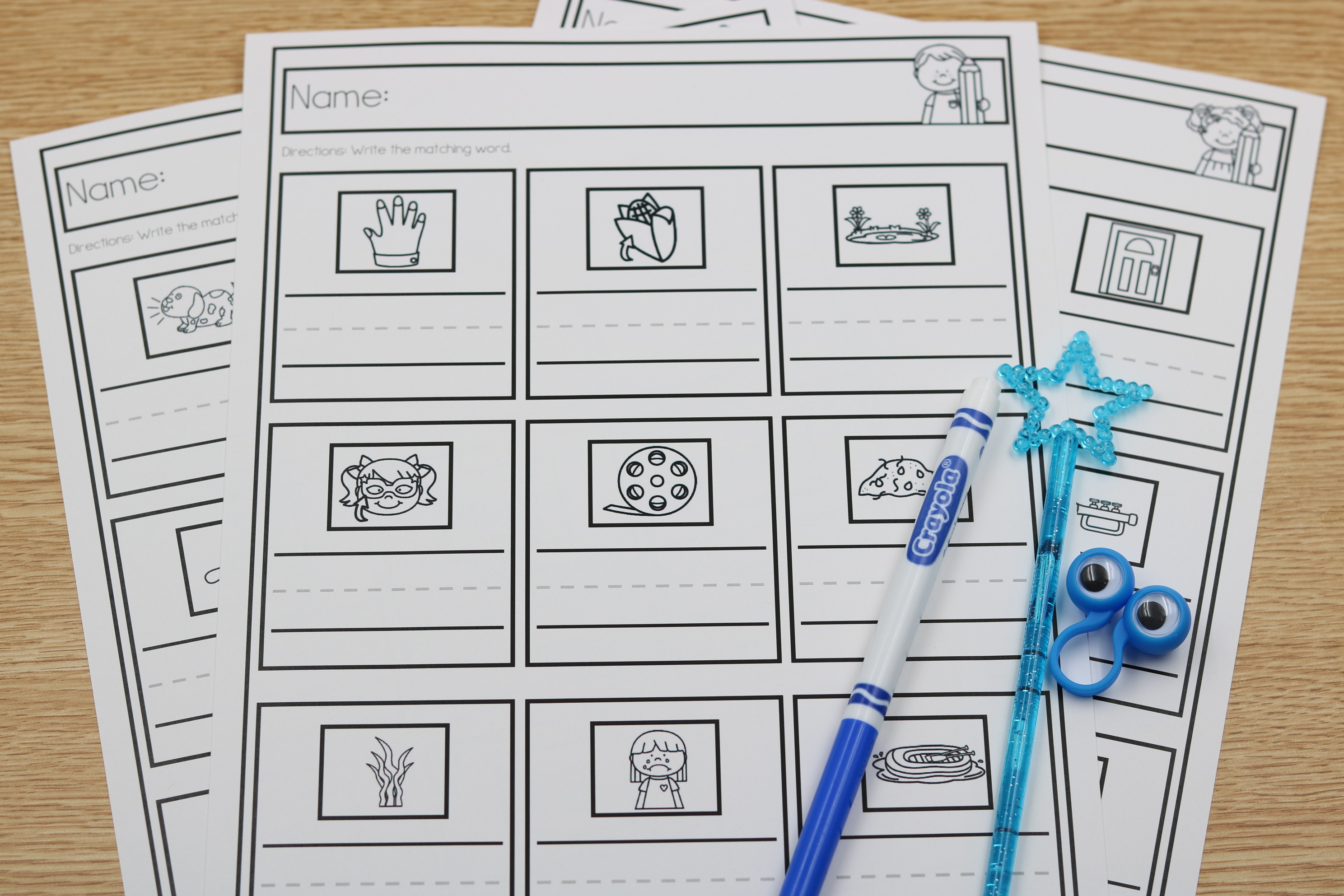 Free CVCC and R-controlled Write It pages for phonics decoding and writing practice.